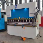 Гидравлический листогибочный пресс 40 т × 2500 мм с управлением ESTUN E21