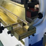 Электрогидравлический листогибочный пресс 40 т × 1600 мм с ЧПУ Delem DA-53T